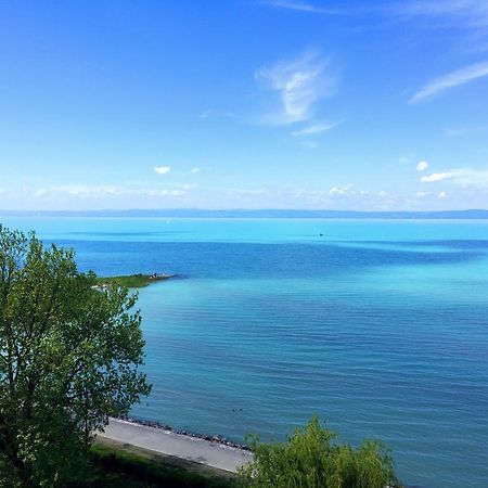 Club 218 Wellness Petra Apartman Siófok Eksteriør bilde
