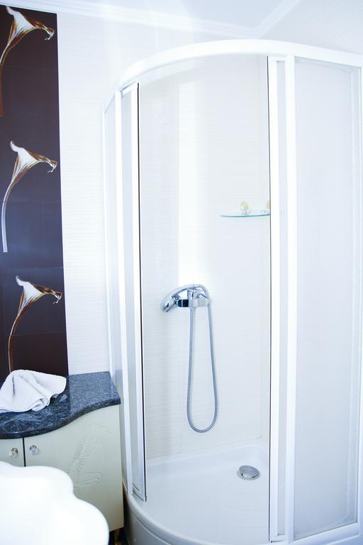 Club 218 Wellness Petra Apartman Siófok Eksteriør bilde